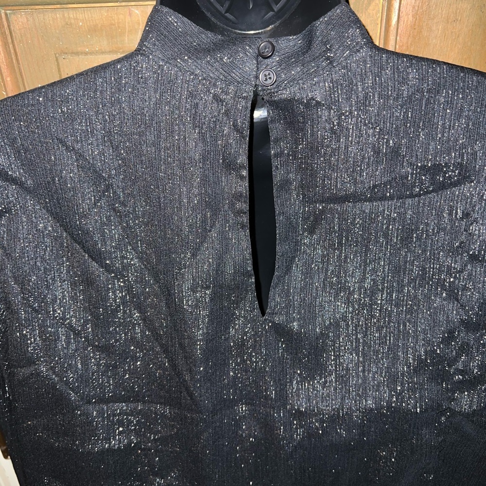 BB Dakota Black Whimsical Chic Shimmer Mock Neck Keyhole Back Blouse Size S - Picture 8 of 15